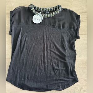 NWT KOOKAI 100% linen top with mesh and embroidered collar size T2 (US medium)